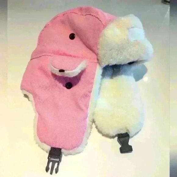 Kids Pink Winter Trapper Hat  - BNWOT - Picture 1 of 2